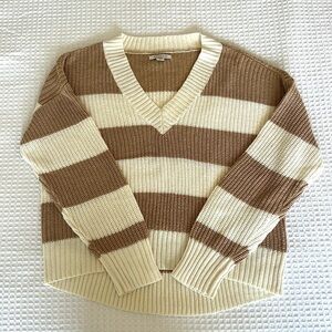 American Eagle tan and cream v-neck striped sweater